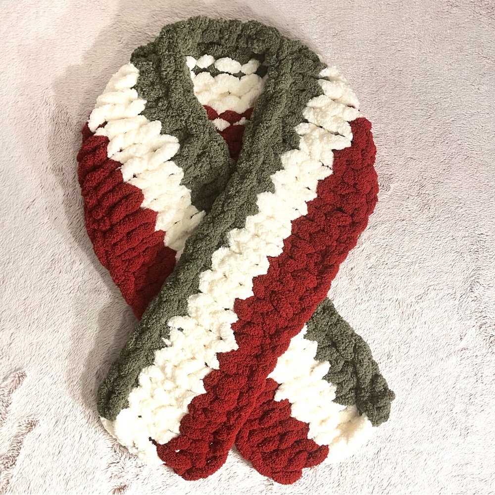 Luxury Red, White, and Green Knit Holiday Scarf